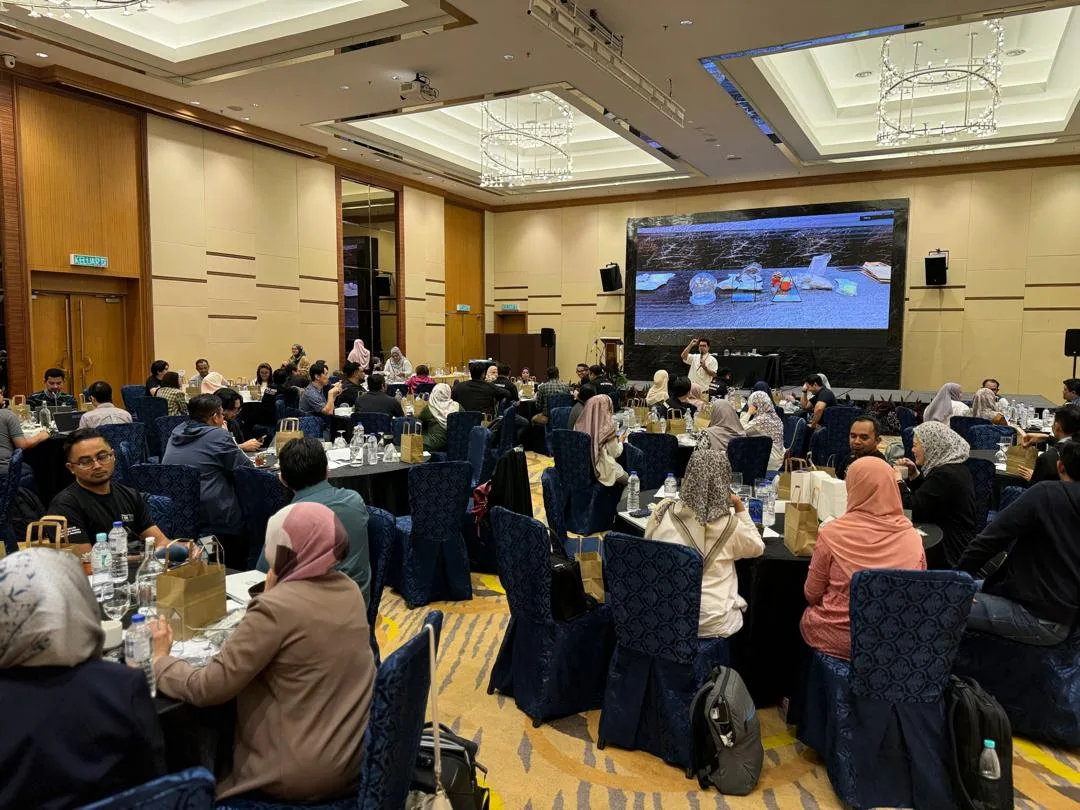 Eco-friendly corporate terrarium workshop in Malaysia