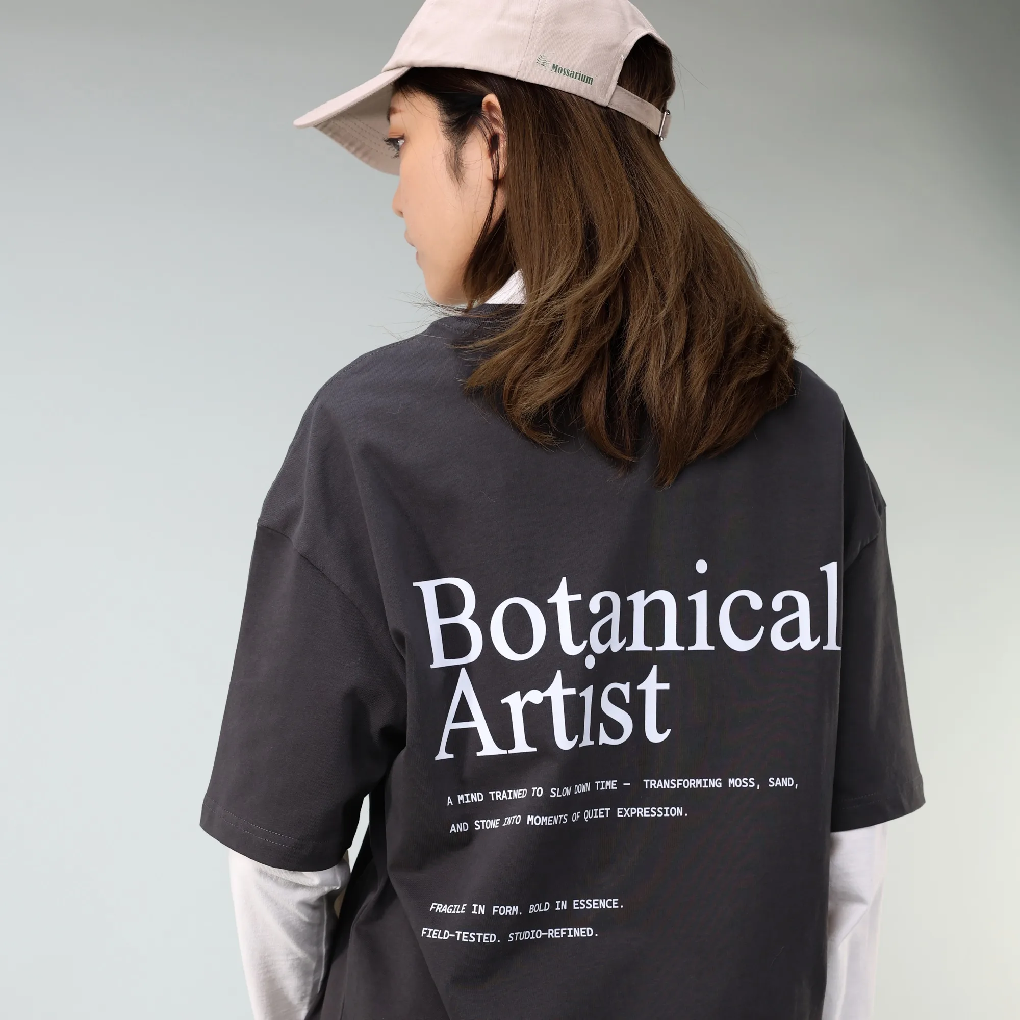 BOTANICAL ARTIST BACK VIEW mossarium unisex tshirt