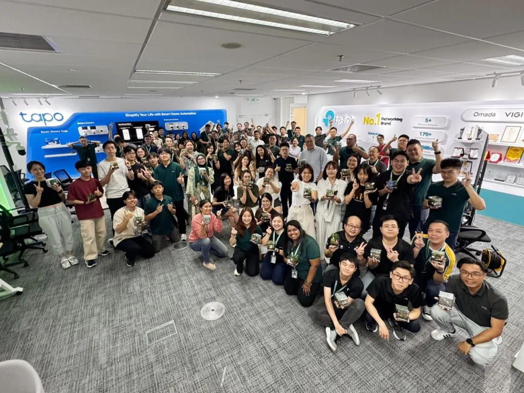 corporate team activity terrarium mossarium